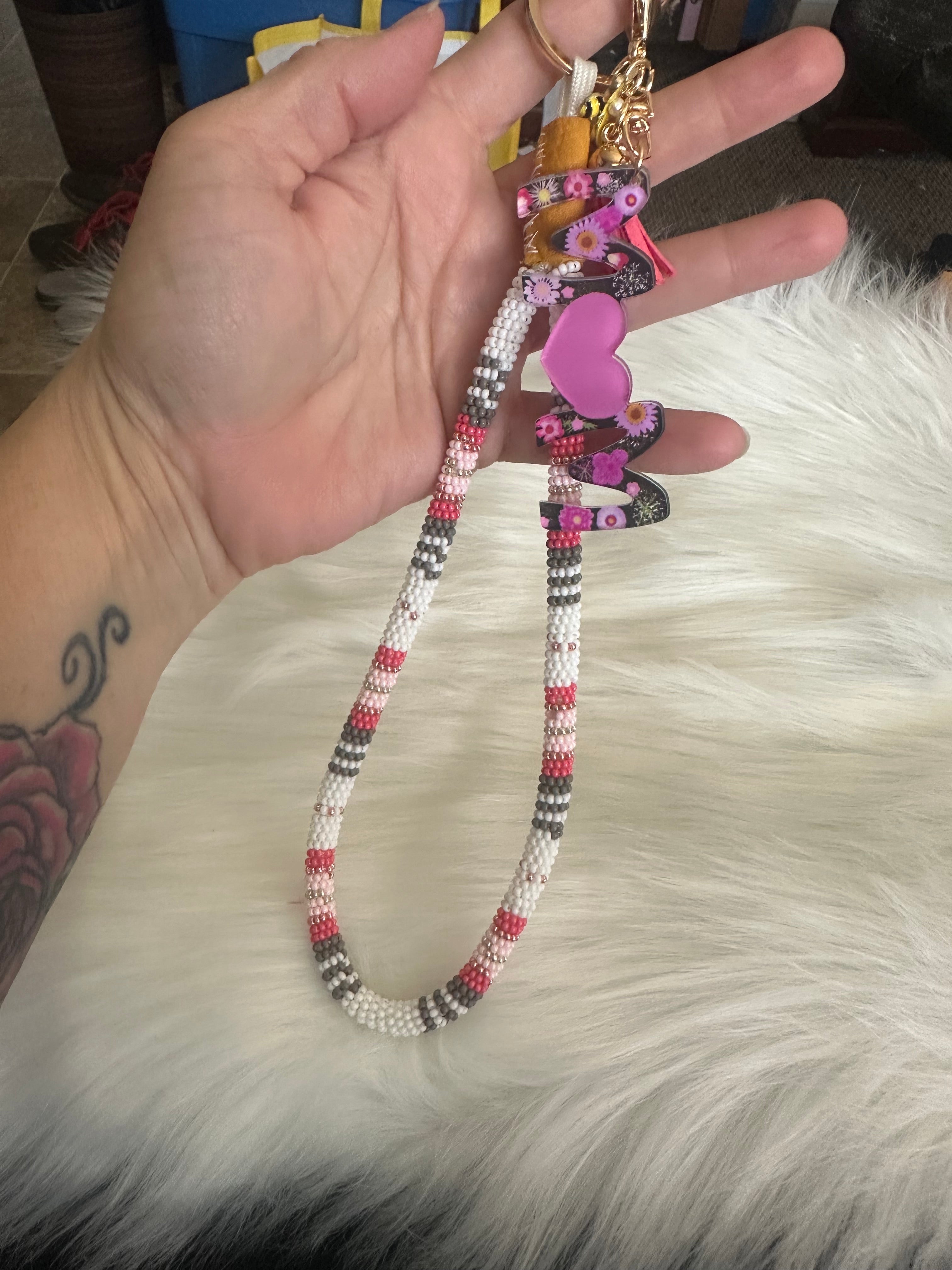 Pink & Grey Beaded MOM Wristlet Keychain – 3-in-1 Handcrafted Set